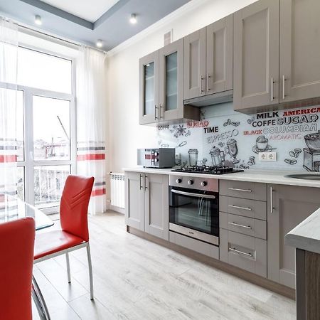 Inshiapartments On Liberty Avenue 利沃夫 外观 照片
